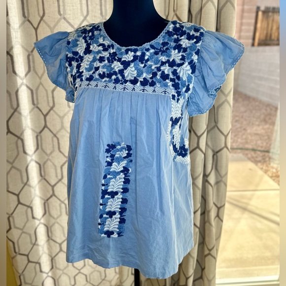 EUC J. Marie Blue Floral Embroidered Flutter Sleeve Peasant Top - Picture 5 of 15